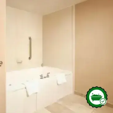 Hampton Inn Nanuet - Verified Jacuzzi In-Room