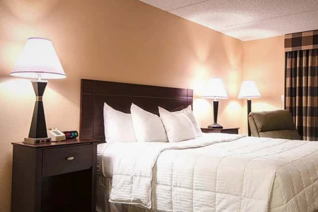 MCM Grande Hotel & Fundome — guest room
