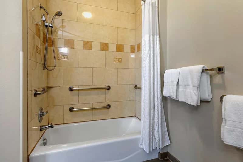 Comfort Suites Plano - Dallas North - Featured hot tub