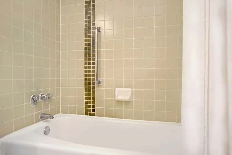 Ramada by Wyndham Reno Hotel and Casino - Featured hot tub