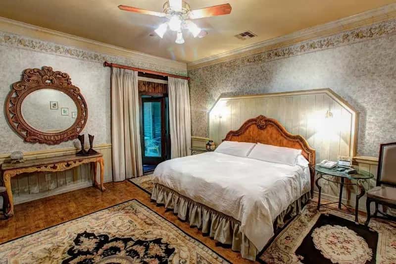 Kiepersol Bed and Breakfast — guest room