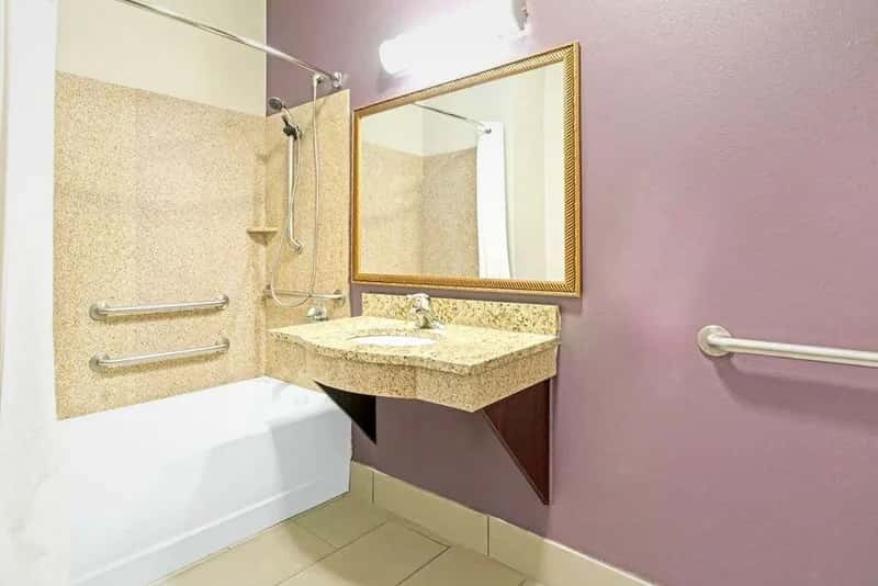 Deep soaking tub at La Quinta Inn Ste Okc Yukon in Yukon, OK