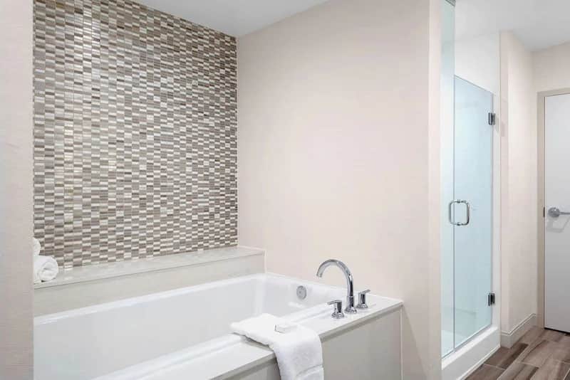 Hilton Garden Inn Waco - Featured hot tub
