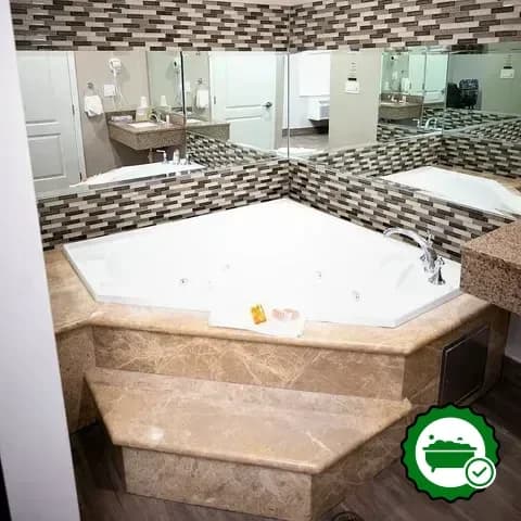Diamond Bell Inn & Suites