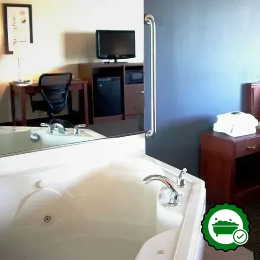 Jetted bathtub
