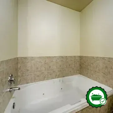 Hotels with jacuzzi in room in Hayden