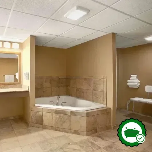Deep soaking bathtub