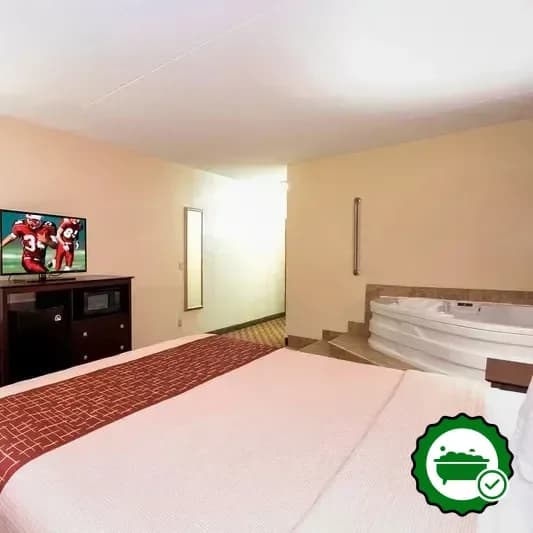 Red Roof Inn & Suites Cincinnati North-Mason — photo 2