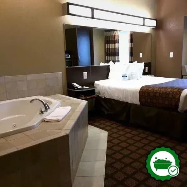 Jetted bathtub