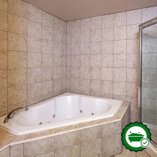 Jetted bathtub