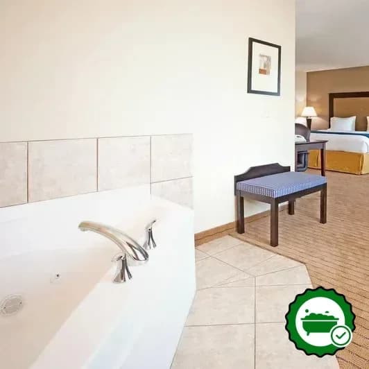 Holiday Inn Express & Suites Madison-verona By IHG