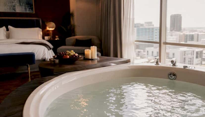 Best Jacuzzi Suites in Los Angeles: Verified Picks