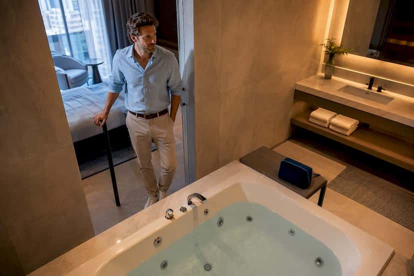 Travelers: Email 3–7 Days Before Arrival to Get a Jacuzzi Room Upgrade