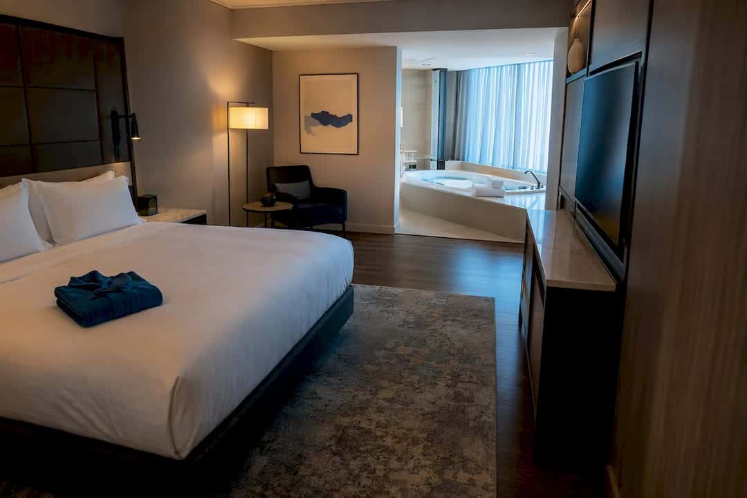 U.S. Midweek Jacuzzi Deals: Verified In Room Tubs Monday to Thursday