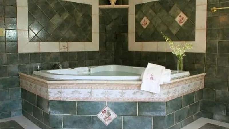 In-room hot tub at 1802 House Bed and Breakfast in Kennebunkport, ME
