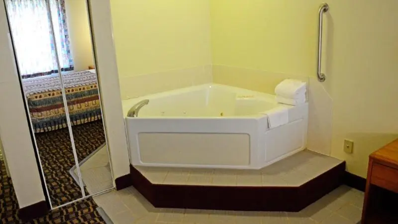 In-room hot tub at Allegan Budget Host Inn in Allegan, MI