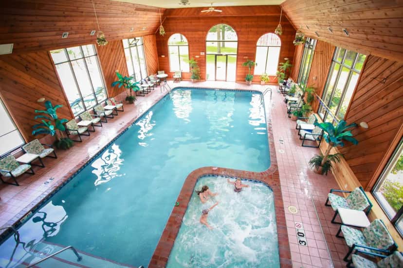 Shared indoor hot tub at Aloha Beach Resort & Suites