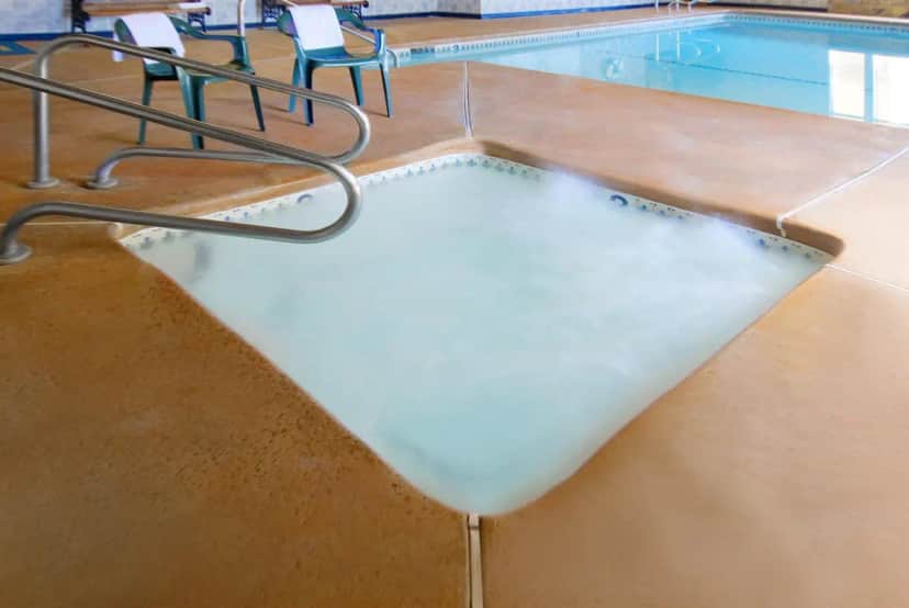 Shared indoor hot tub at Americas Best Value Inn & Suites Bakersfield E