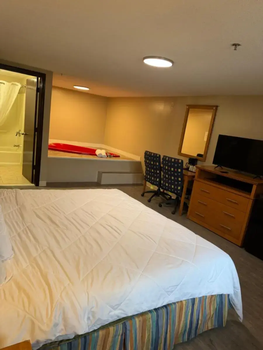 In-room hot tub at Americas Best Value Inn Torrington, CT in Torrington, WY