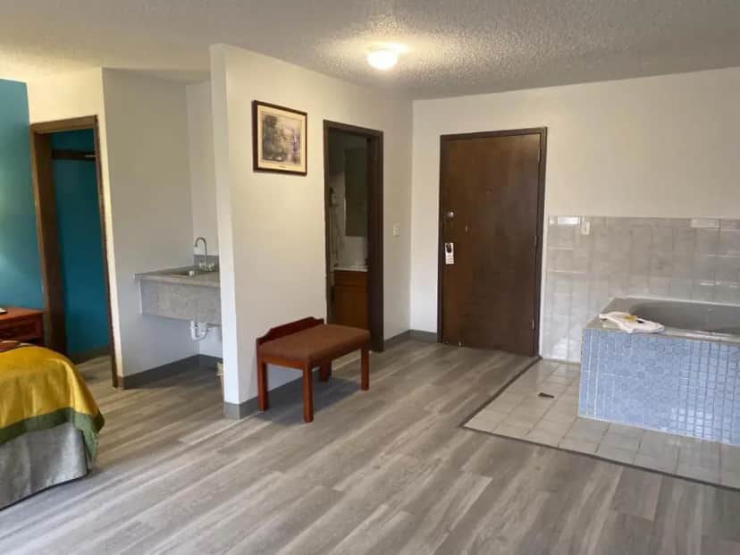 Private in-room jacuzzi tub in the Suite at Americas Best Value Inn West Frankfort