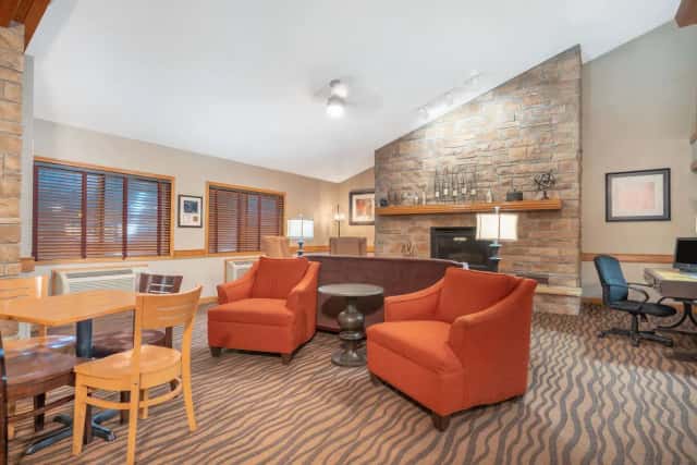 AmericInn by Wyndham Coon Rapids — guest room