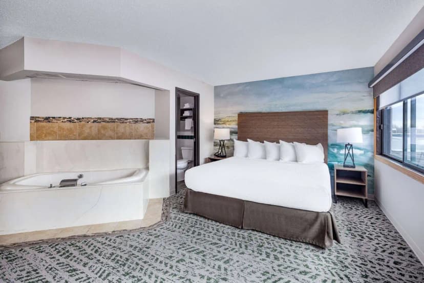 Hotels with jacuzzi in room in Proctor