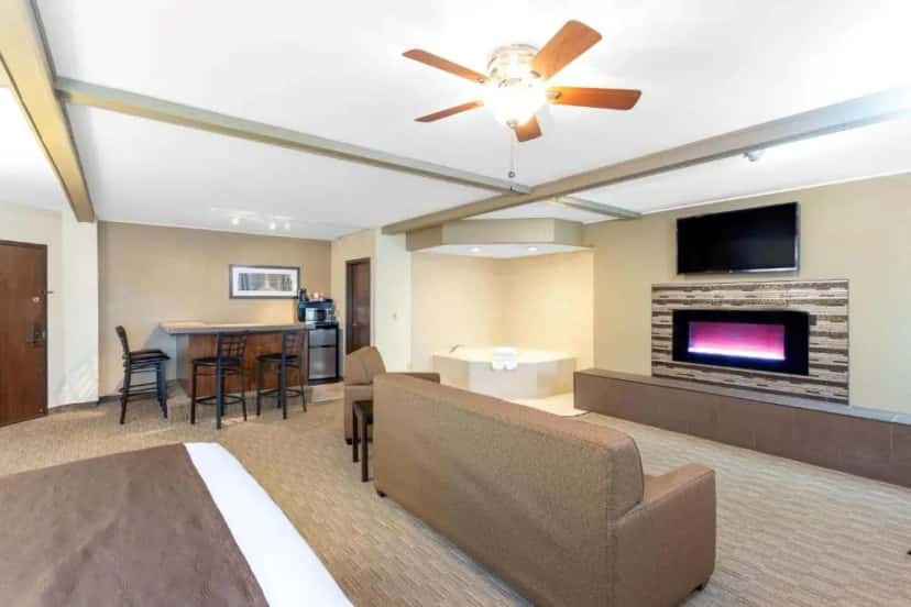 In-room hot tub at AmericInn by Wyndham Janesville in Janesville, WI