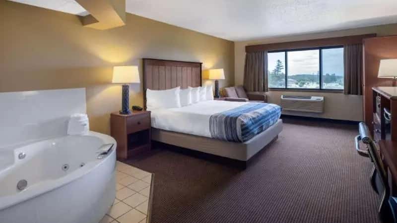 AmericInn by Wyndham Two Harbors Near Lake Superior — view