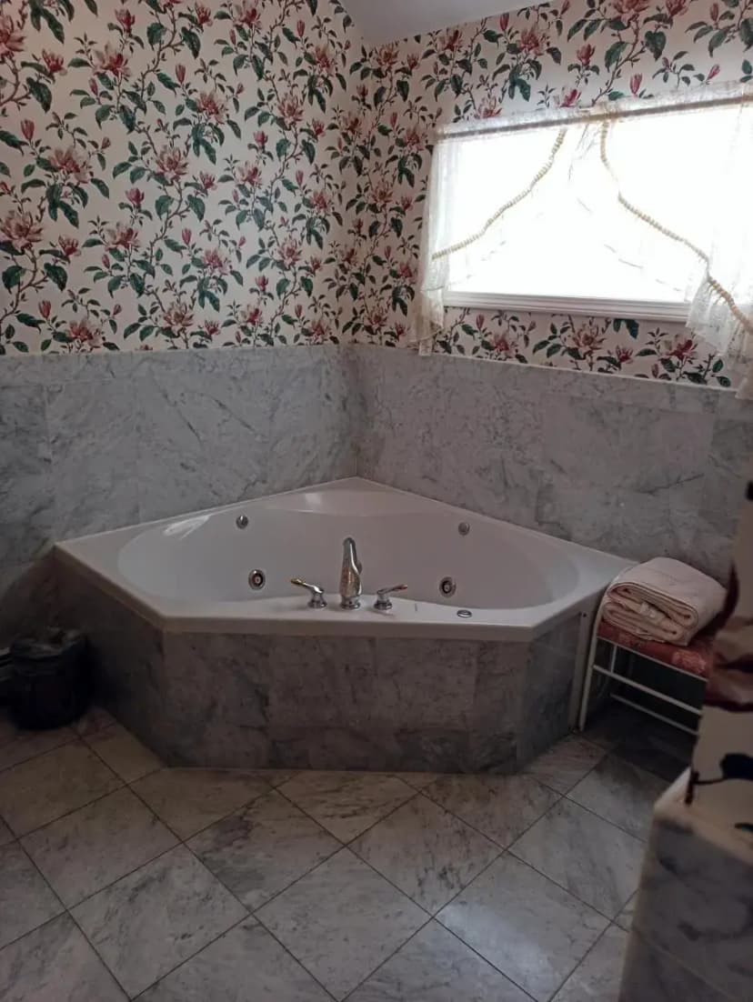 Hotels with jacuzzi in room in Dorset