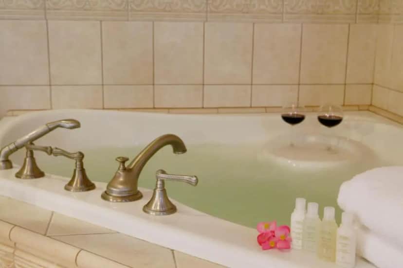 Private in-room jacuzzi tub in the Queen Room with Spa Bath at Ashton’s Bed and Breakfast