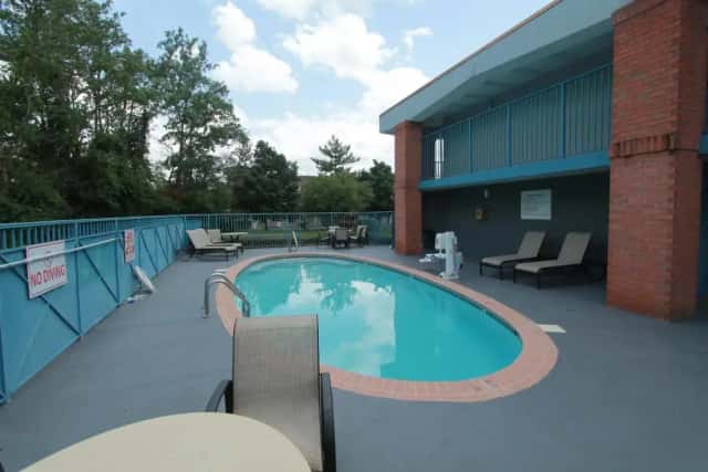 Baymont by Wyndham Franklin / Cool Springs — guest room