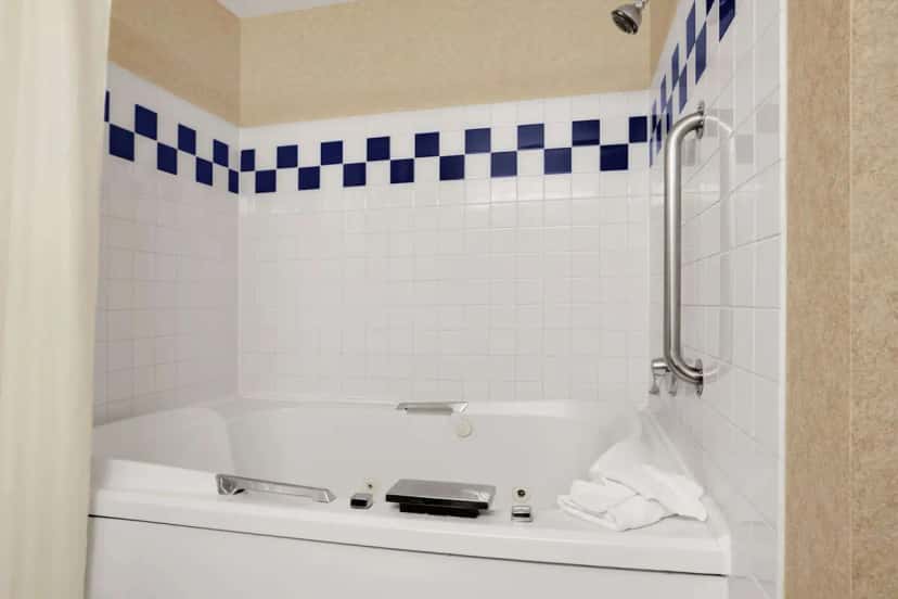 In-room jacuzzi tub at Baymont by Wyndham Golden / Red Rocks in Golden, CO