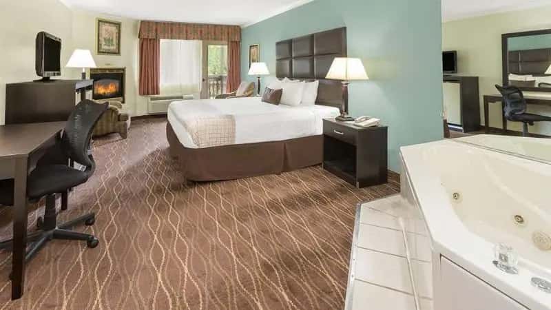 In-room hot tub at Baymont by Wyndham Helen in Helen, GA
