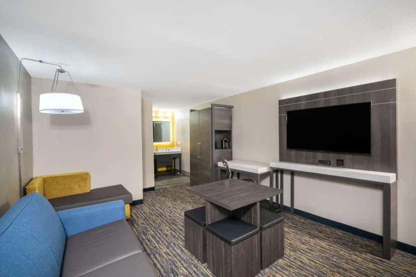 In-room jacuzzi tub at Baymont by Wyndham Murfreesboro in Murfreesboro, TN