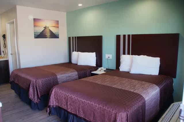 Beach Inn Motel — guest room