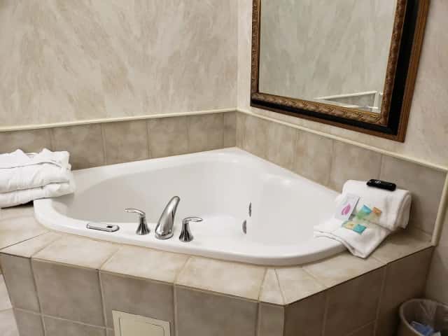 Jetted bathtub at Bellissimo Grande Hotel, Trademark Collection by Wyndham