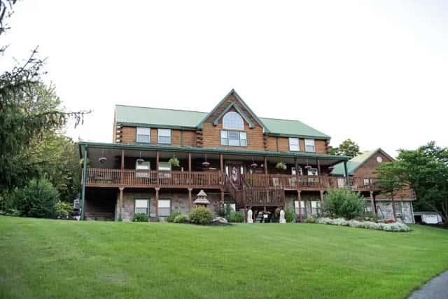 Berry Patch Bed & Breakfast — guest room