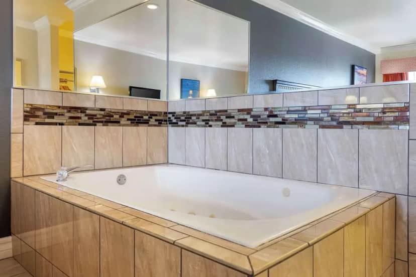 Private in-room jacuzzi tub in the Standard Room, 1 King Bed, Non Smoking, Jetted Tub at Best Western Anthony/West El Paso