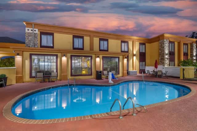 Best Western Aspen Hotel — guest room