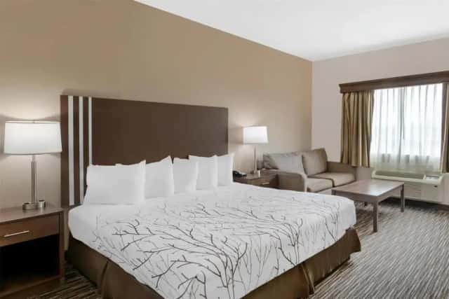 Best Western Brookfield — guest room