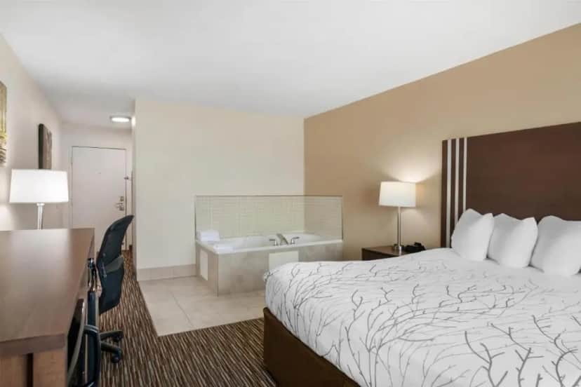 Private in-room jacuzzi tub in the King Room with Spa Bath - Non-Smoking at Best Western Brookfield