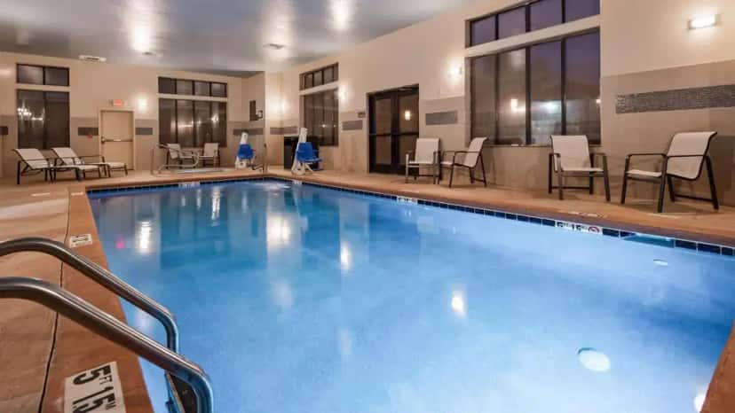 In-room hot tub at Best Western Cannon A.F.B. in Clovis, NM