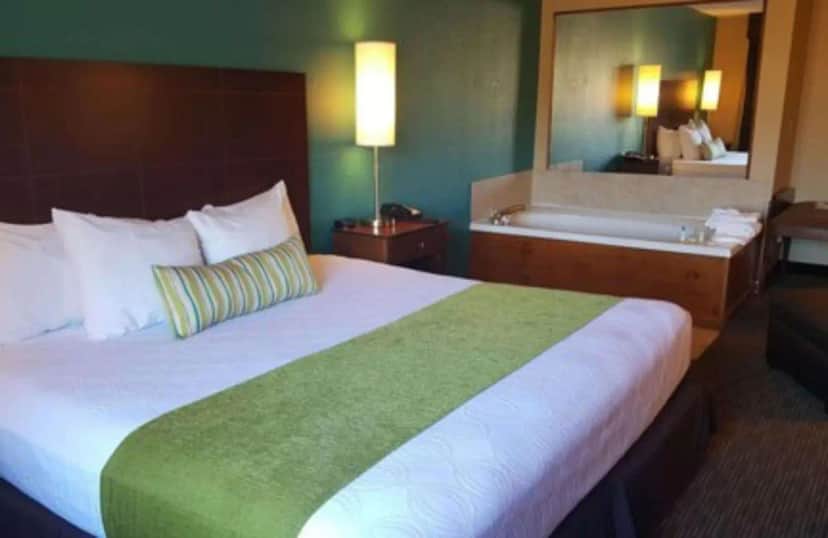 Private in-room jacuzzi tub in the King Room with Jetted Tub - Non-Smoking at Best Western Central City