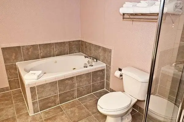 Hotels with jacuzzi in room in Peru