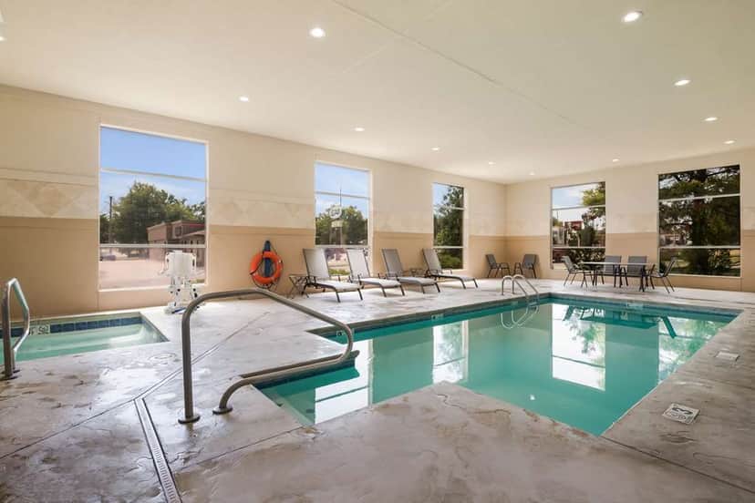 Shared indoor hot tub at Best Western Coffeyville Central Business District Inn And Suites