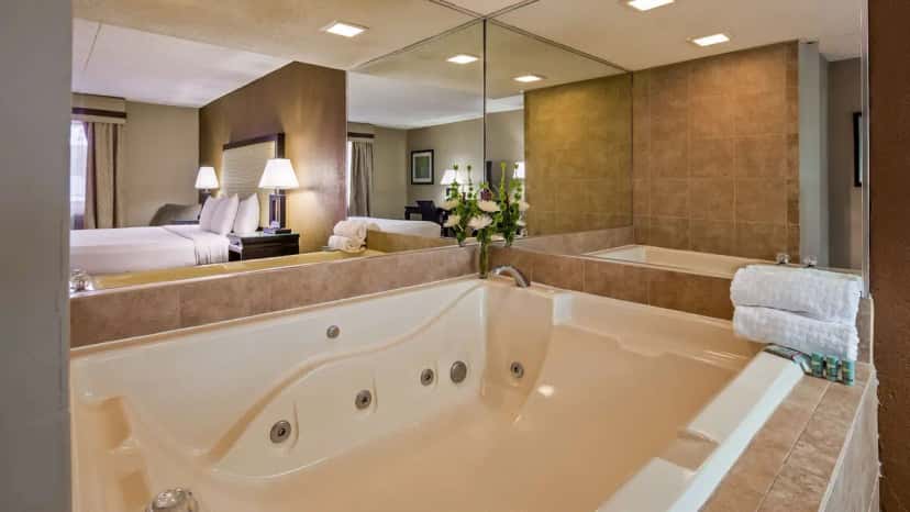In-room hot tub at Best Western Detroit Livonia in Livonia, MI