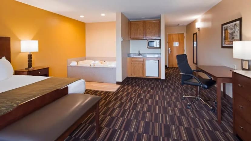 Hotels with jacuzzi in room in Bowling Green