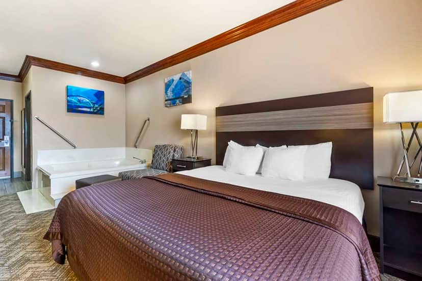 Private in-room jacuzzi at Best Western Fort Worth Inn & Suites