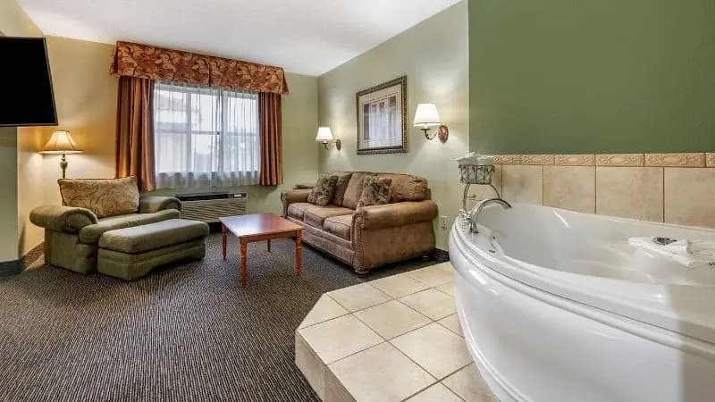 Hotels in Gainesville with a jacuzzi in the room