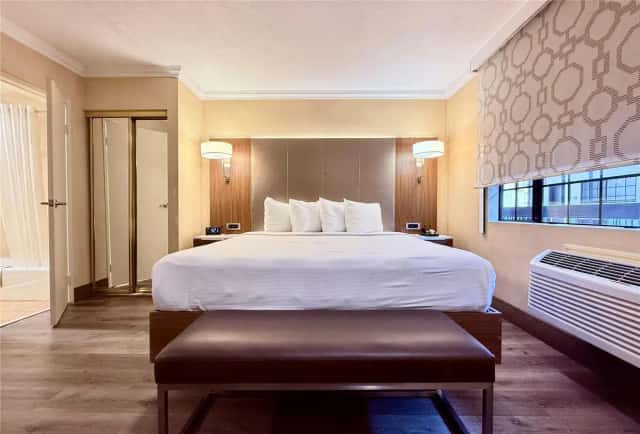 Best Western Hollywood Plaza Inn Hotel - Hollywood Walk Of Fame La — guest room